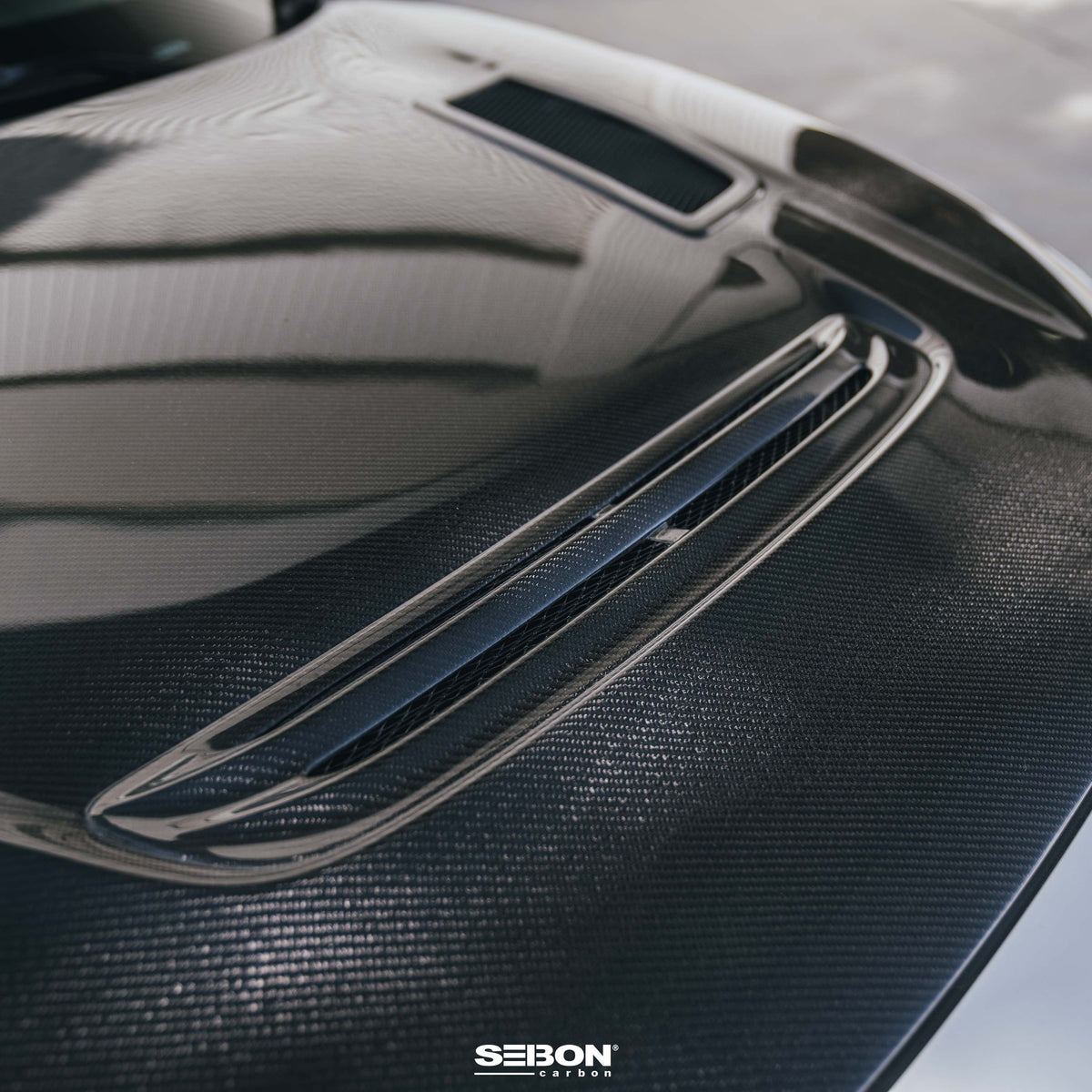 Seibon GT-Style Double Sided Carbon Fiber Hood | 2023+ Honda Civic Type R (HD23HDCVR-GT-DS)